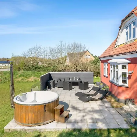 度假居 Thorlak - 1km From The Sea By Interhome *